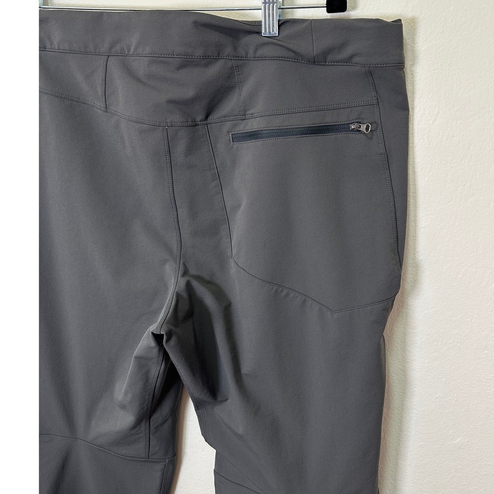 REI Men's Gray Outdoor Hiking Pants Size 38W X 30L Zip Pockets Belt Loops - Picture 8 of 10